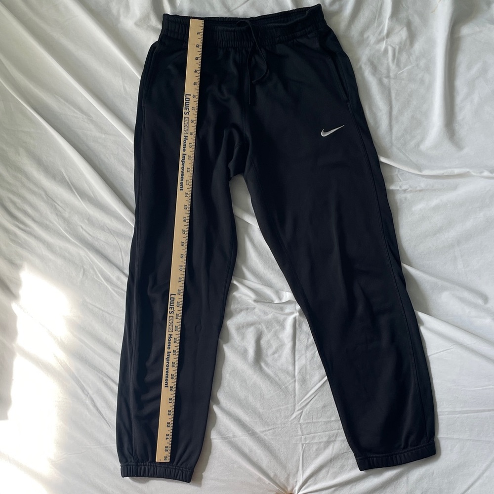Nike FIT Men’s Black Sweatpants /joggers with pockets swoosh Logo - size small